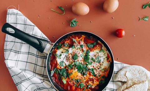 scrambled-eggs-with-tomatoes-astir-odysseus.jpg